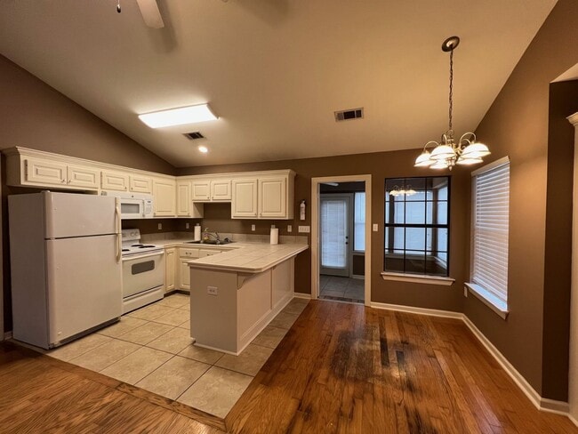 Photo - 9250 Lockhart Rd
