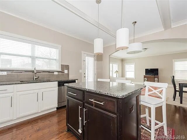 Photo - 646 Dewey Ct