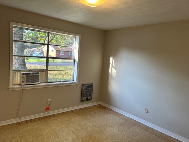 Photo - Rollins Dr 106/108 (duplex) Unidad 106 Rollins Dr
