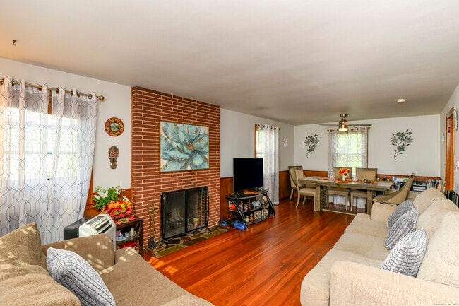 Photo - 46 Coolidge Ave