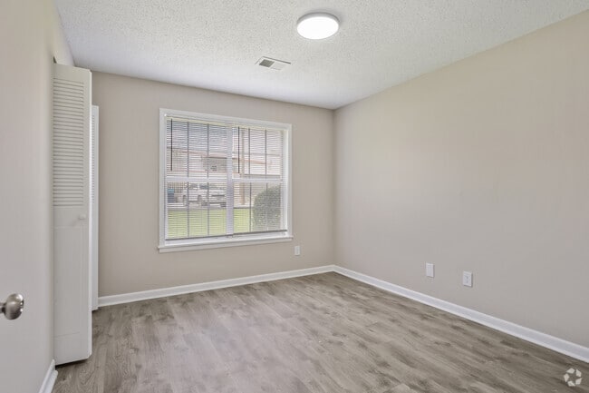 2HAB, 2BA - 1021SF - Dormitorio de invitados