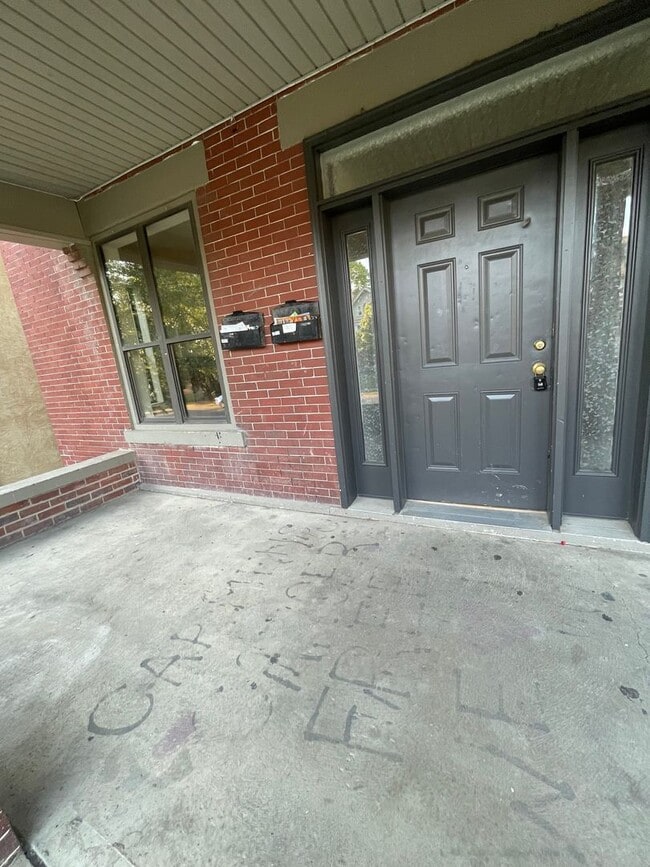 Photo - 194 E 14th Ave Unidad A