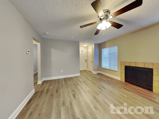 1455 Marigold Dr