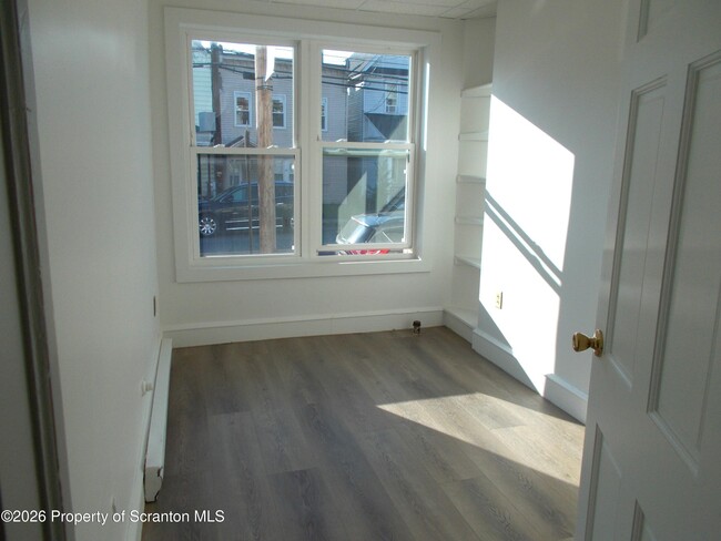 Photo - 711 Pittston Ave