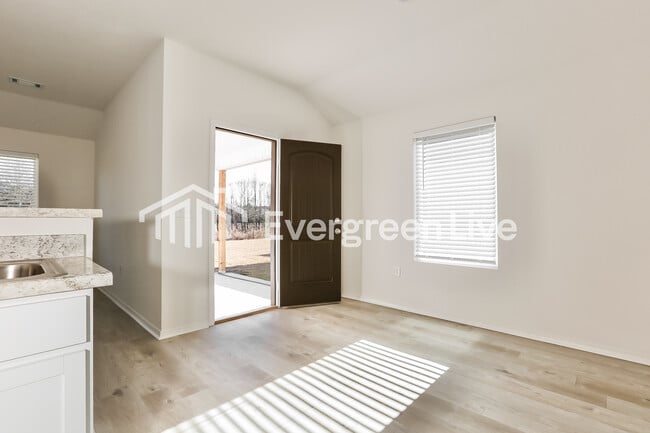 Photo - 20 Sourdough Crk Ln