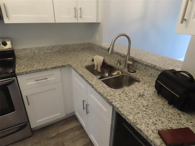 Photo - 104 Creekside Way