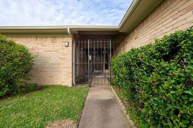 Photo - 7310 Westbranch Dr