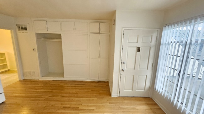 Photo - 4221 Los Feliz Blvd Unidad 13