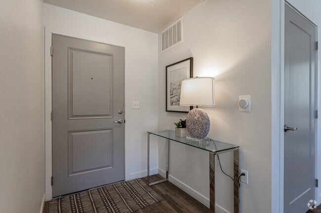 2BR, 2BA - Temperate