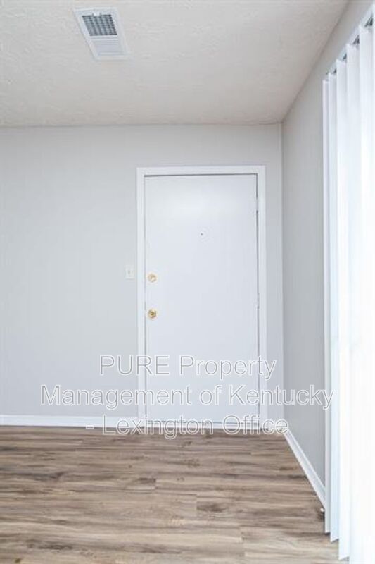 Photo - 356 Redding Rd Unit #4