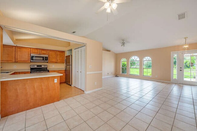 Photo - 3561 22nd Ave NE House