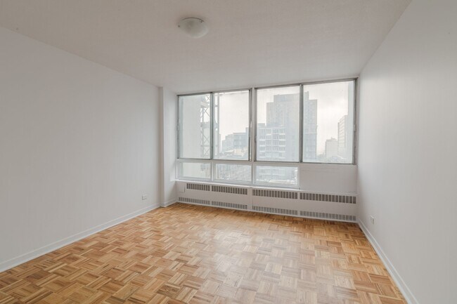 Photo - 1975 Maisonneuve Blvd W Unit 601