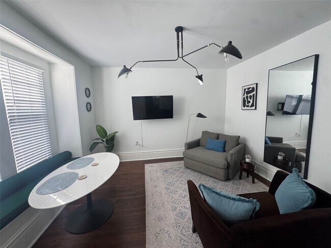 Photo - 1038 Ashland St Unit 2