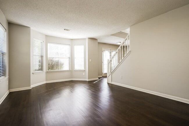 Photo - 1043 Field View Dr