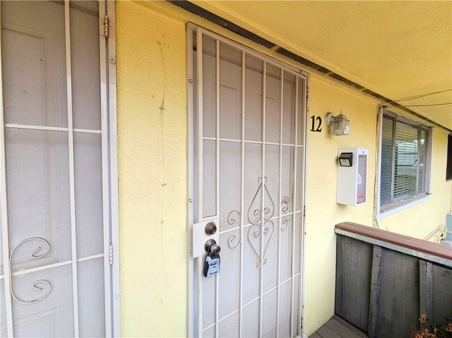 Photo - 12 W Cypress Ave