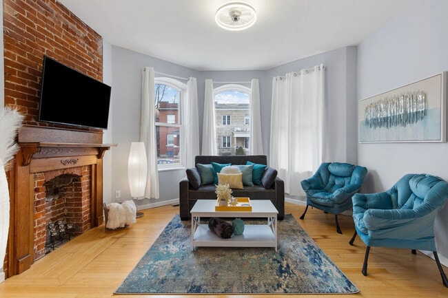 Photo - 2366 Lawrence St Unidad SI ID1472894P