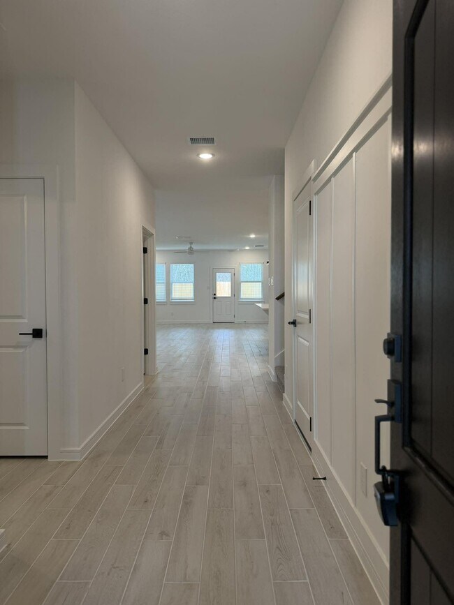 Photo - 4727 Bay Vista Dr