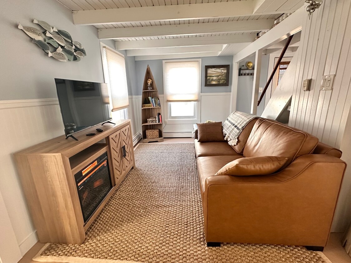 Photo - 24 Myrtle Ln (South Portland, ME)