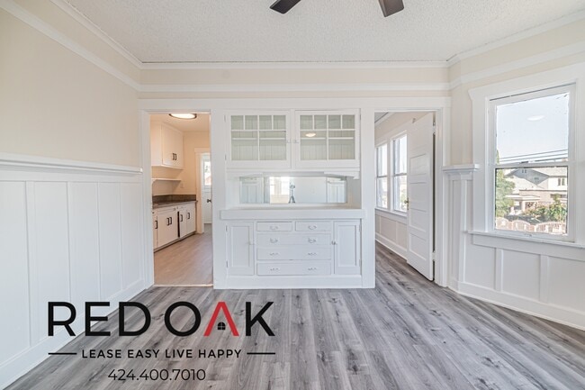 Photo - 4626 Wall St Unidad 4630