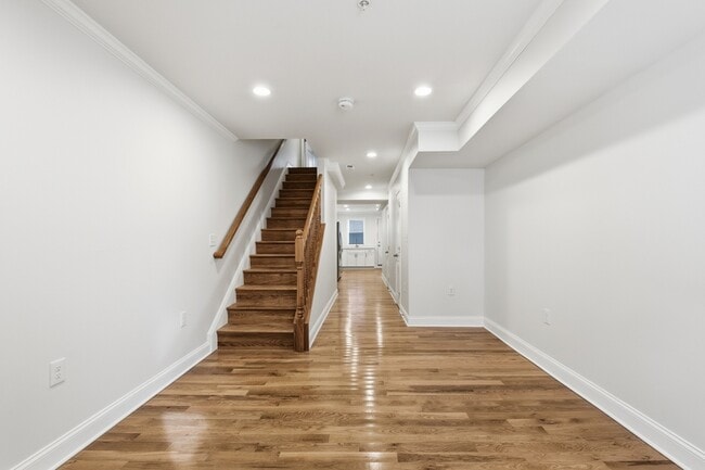 Photo - 2206 Cambridge St