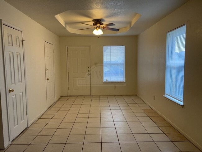 Photo - 5305 Morning Glen Ln