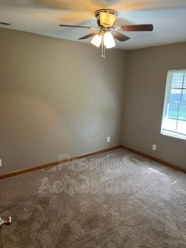 Photo - 210 E Bland St