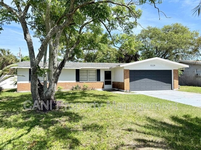 Building Photo - 1529 Culverhouse Dr