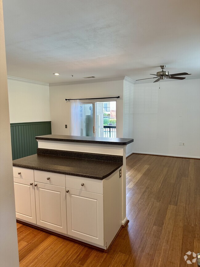 Building Photo - 11305 Aristotle Dr Unit 104 Rental