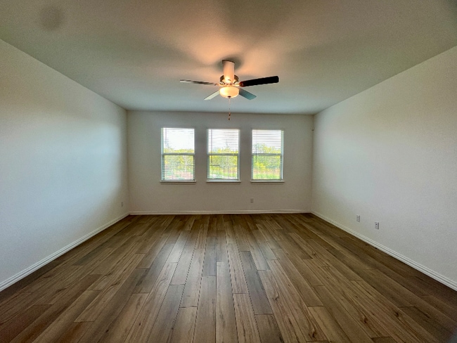 232 Jenkinson Dr