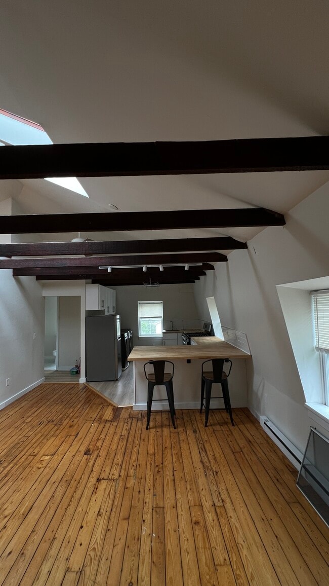 Building Photo - 44 E Bowery St Unit 3