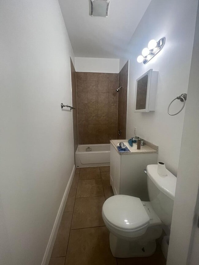 Photo - Washington Investment LLC Unit 227-3F