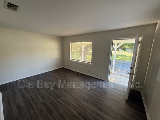 Photo - 6014 Windy Hill Cir S