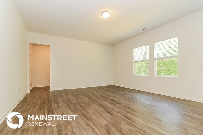 Photo - 160 Ogden Pond Pl