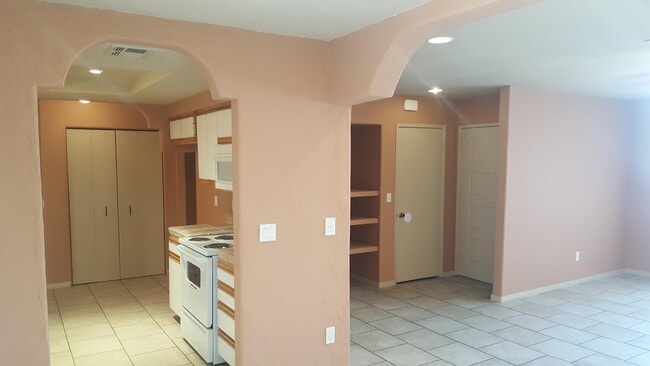 Photo - 3906 Balsa Ave