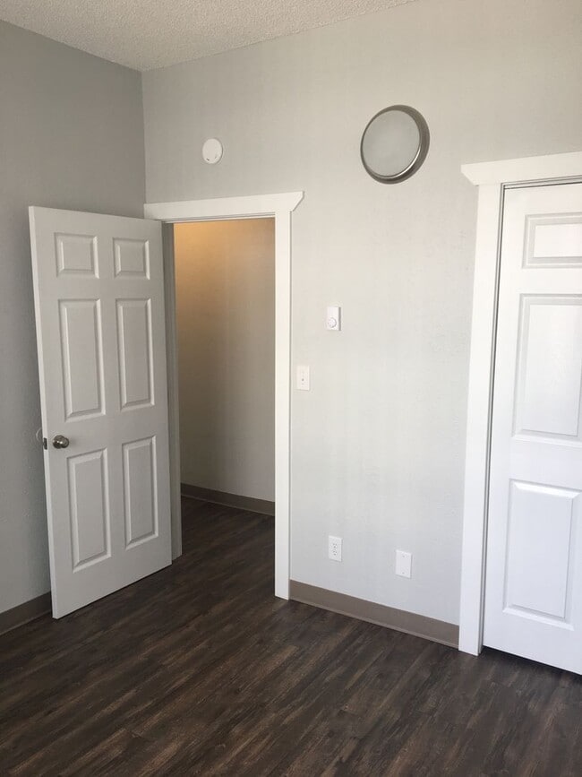 Sherwood Apts