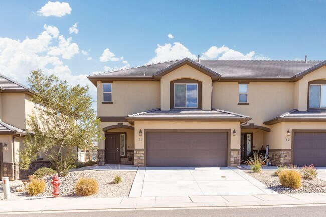 Photo - 3 Bedroom, 2.5 Bathroom Blackhawk Townhome