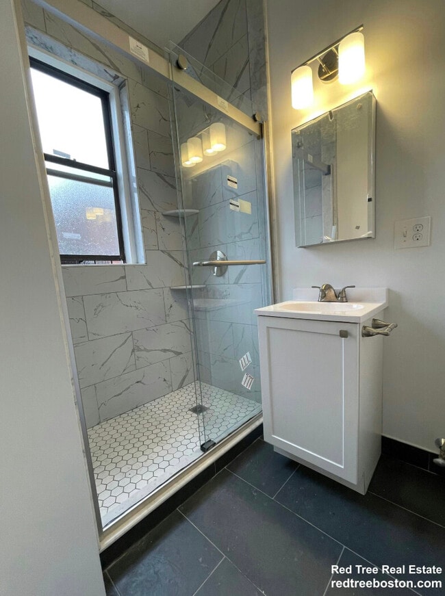 Photo - 11 Queensberry St Unit 19