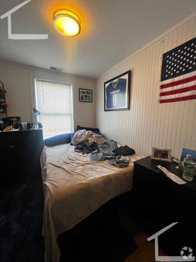 Building Photo - Top-notch and unique... Rental