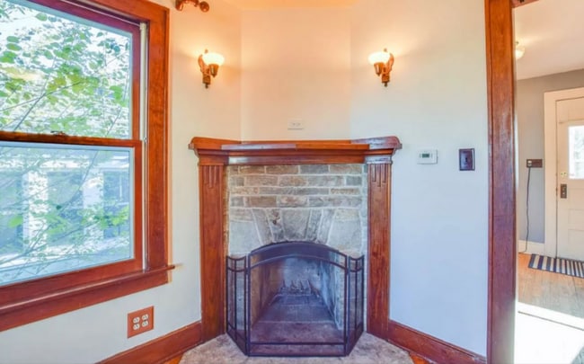 Photo - 2941 Harvey St