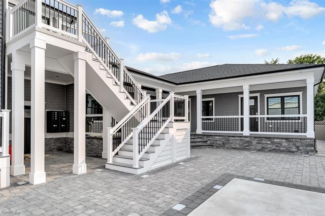 Photo - 204 E Primrose Rd