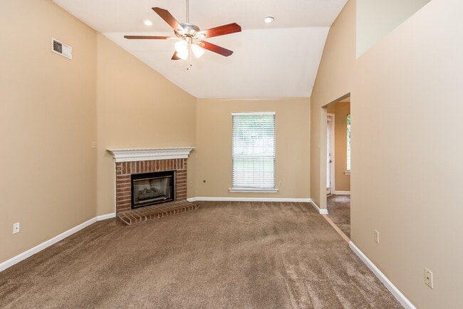 Photo - 5780 Lancaster Dr