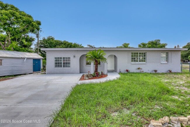 Building Photo - 807 Hillsdale Dr