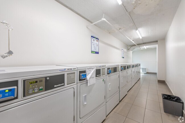 Photo - 230 Oak St Unit 1007