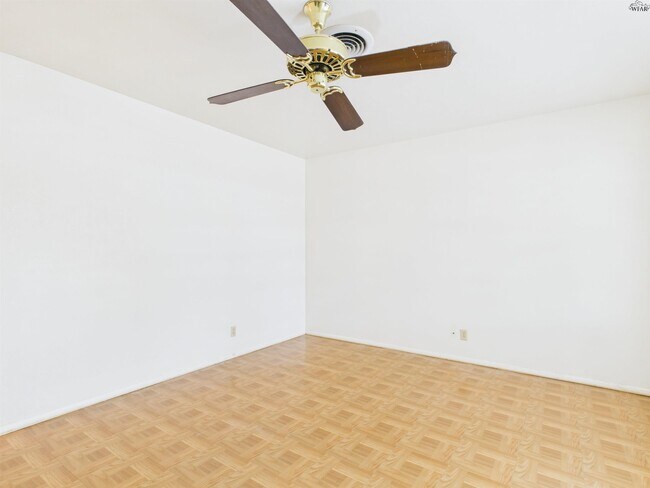 Photo - 4723 N Shore Dr