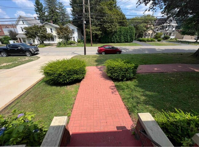 Photo - 729 Liberty St Unit 1