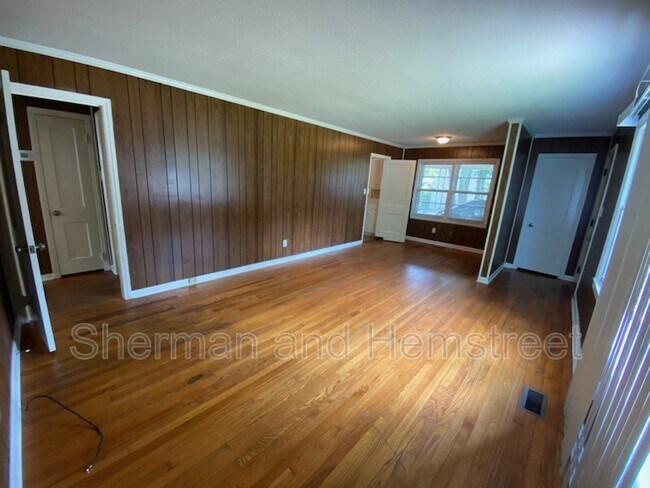 Photo - 3212 Sycamore Dr