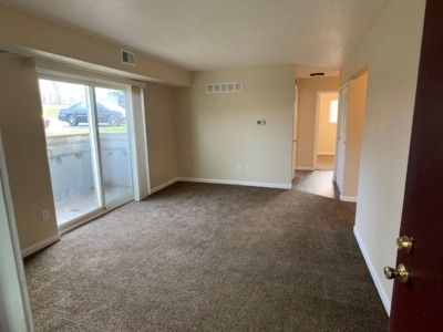 Living Room - Meadowview Apartments