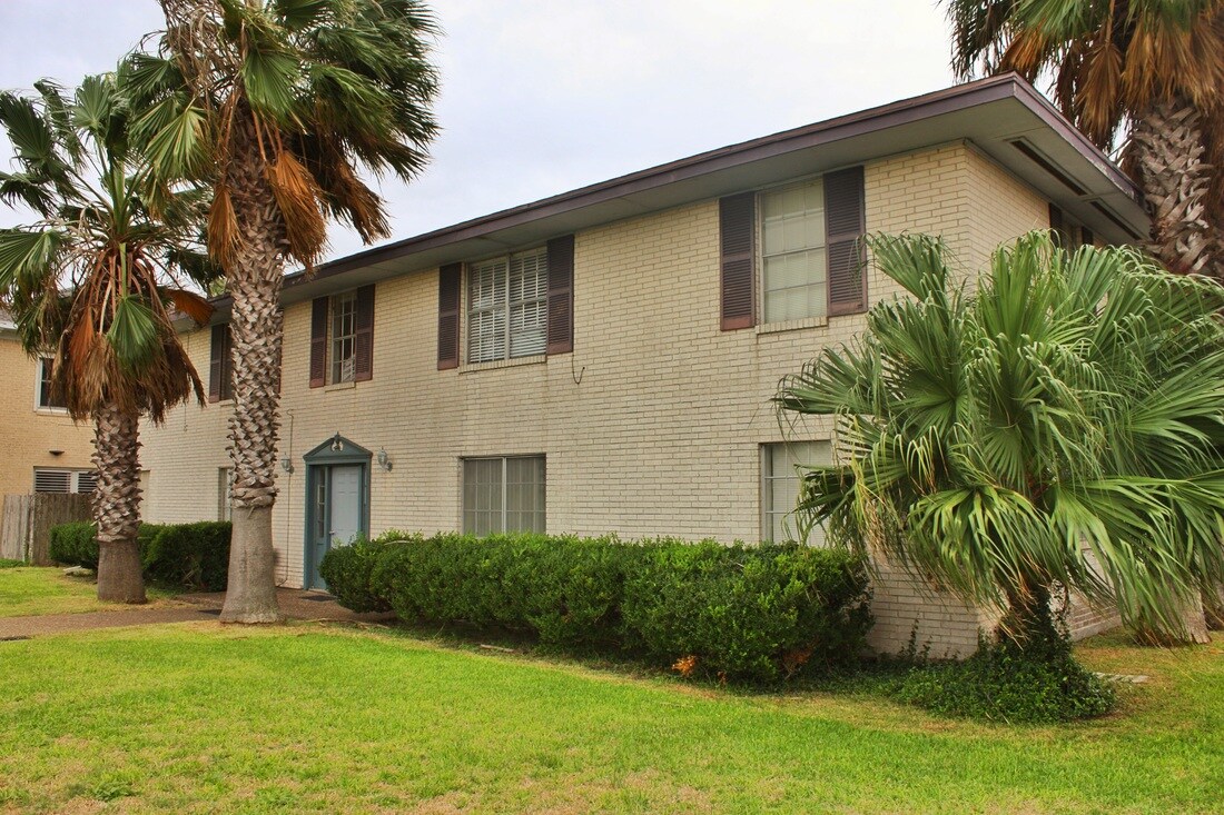 Photo - 1601 Ocean Dr Apartments