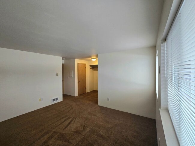 Photo - 2 Bedroom 2 Bath Home in Stanwood!