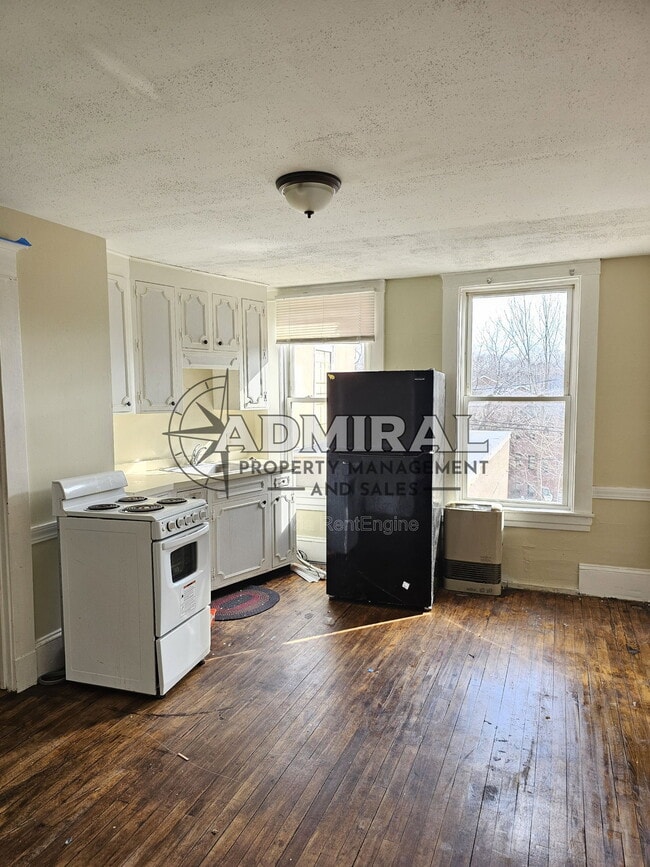 Photo - 42 N Main St Unit Apartment #3